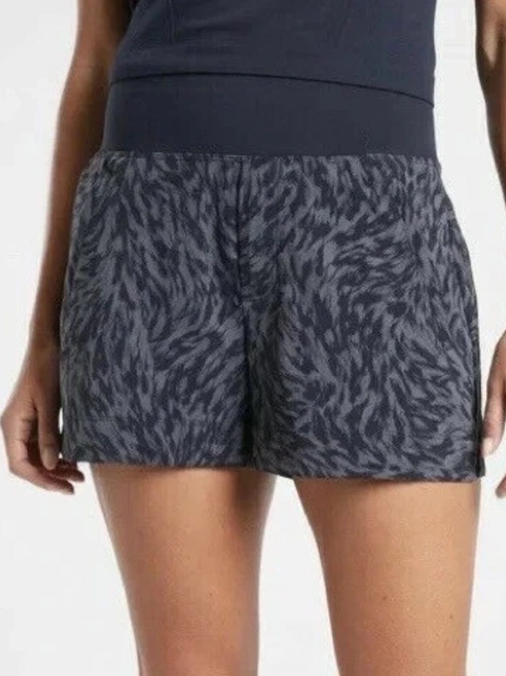 Athleta Trekkie North Printed Athletic Shorts Size 8
